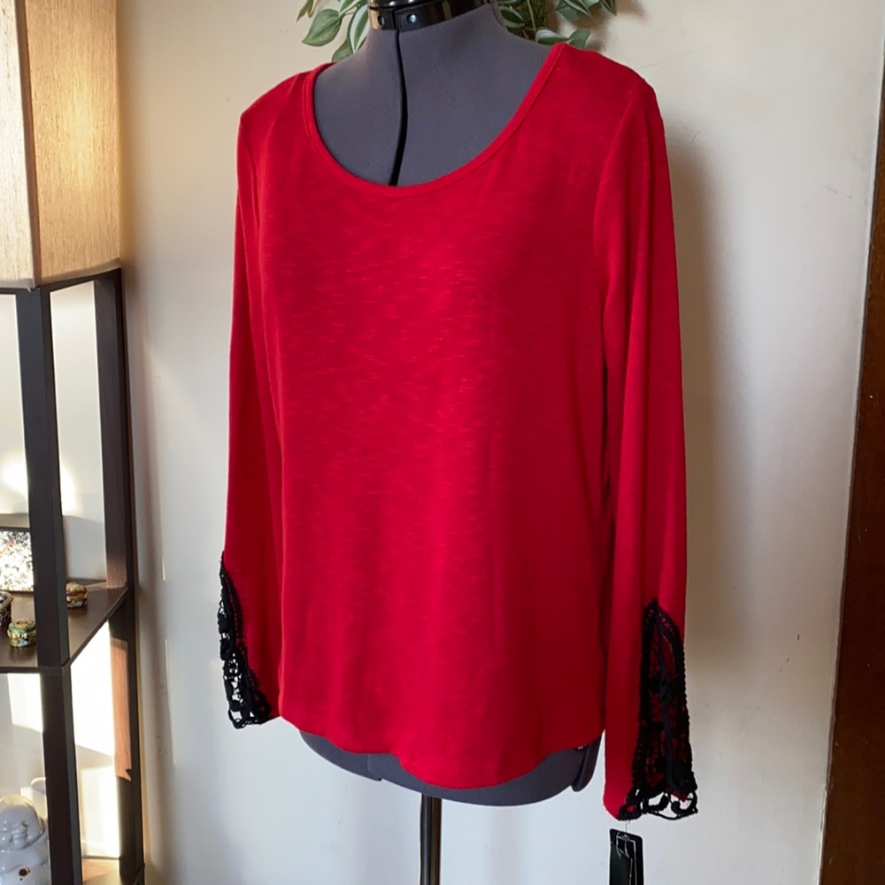 A.Byer Top NWT Sz XL